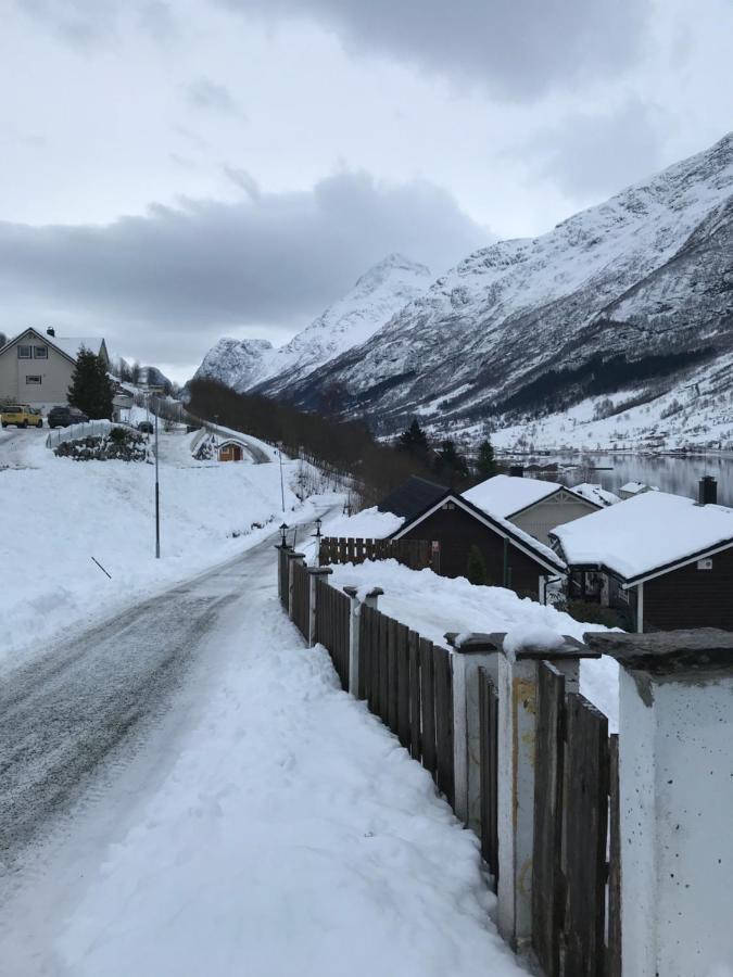 Panorama Fjord Olden Apartman Kültér fotó