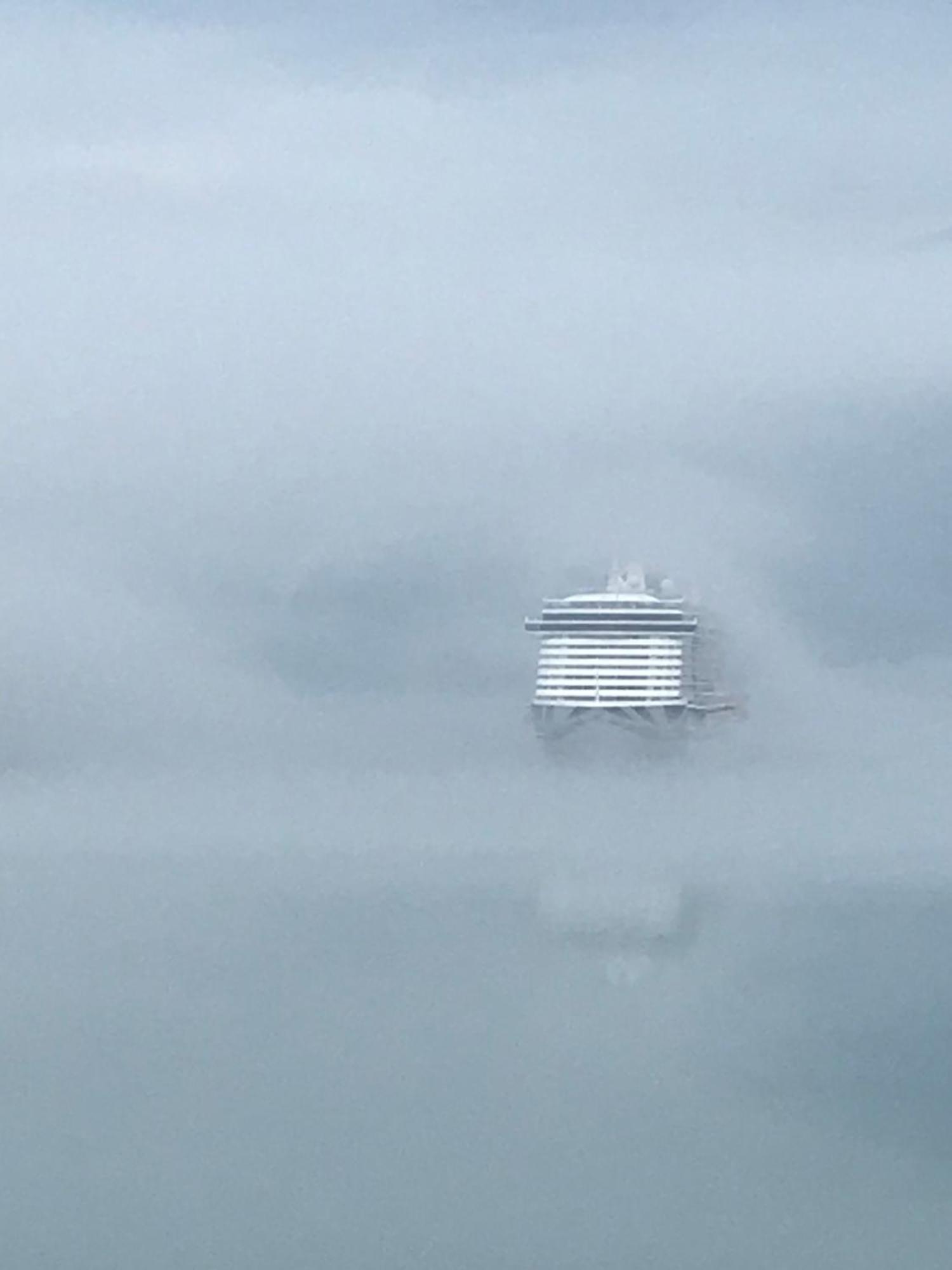 Panorama Fjord Olden Apartman Kültér fotó