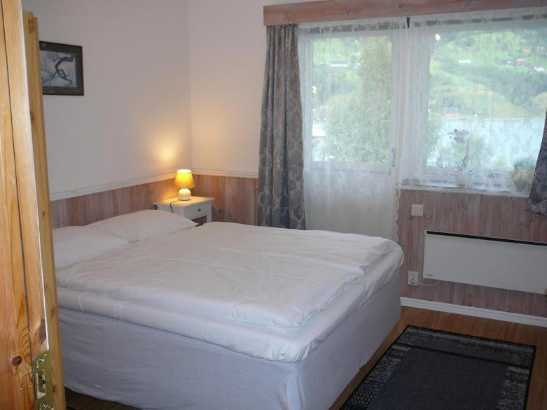 Panorama Fjord Olden Apartman Kültér fotó